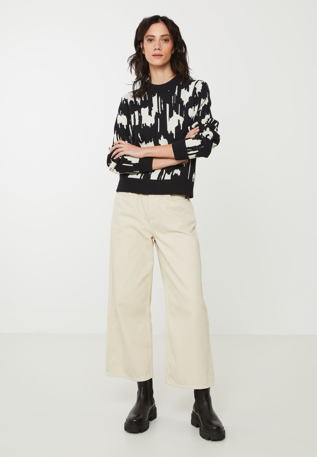 Pullover PEPPER PATCHES - black