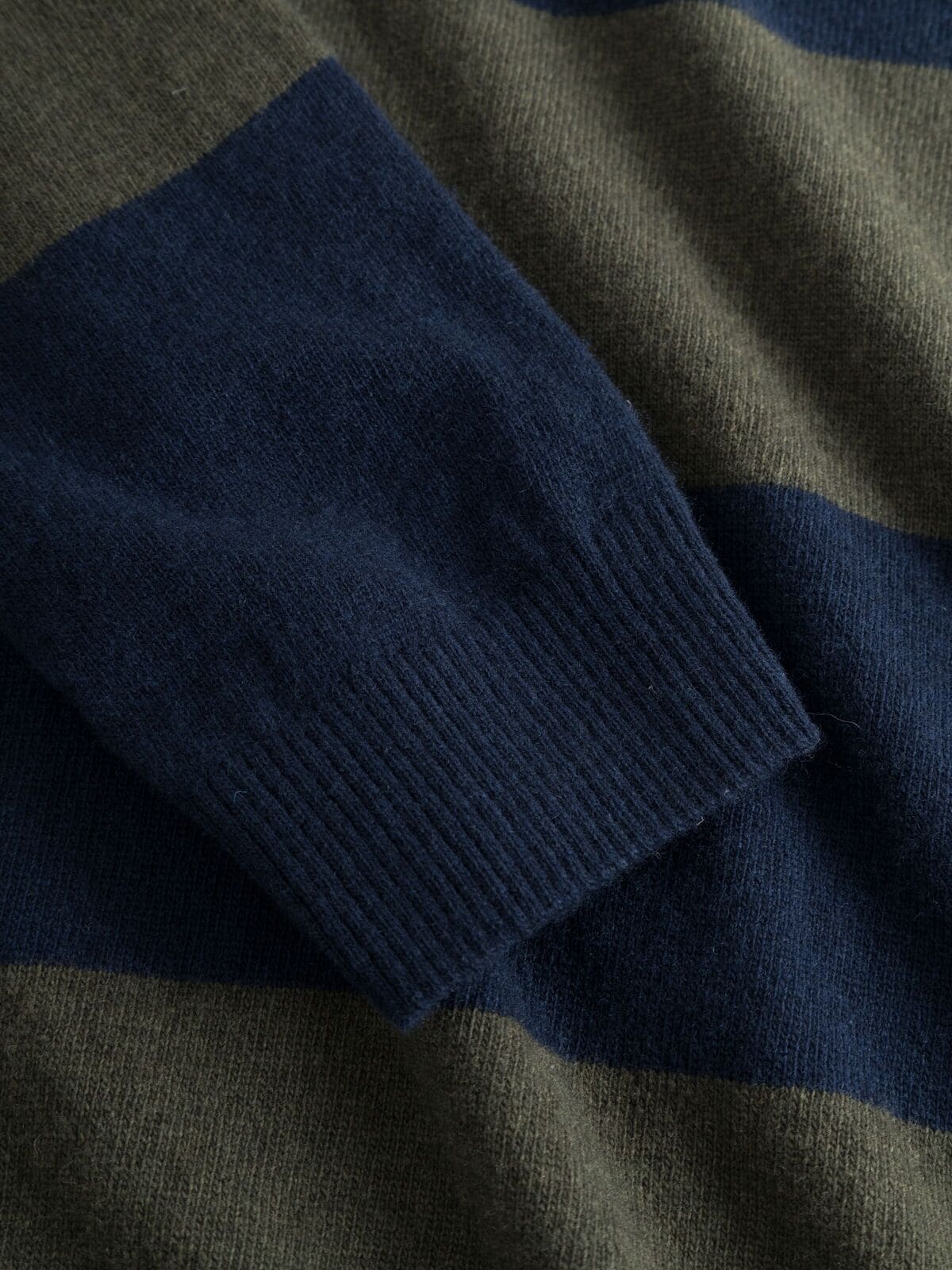 Pullover STRIPES O-Neck - green