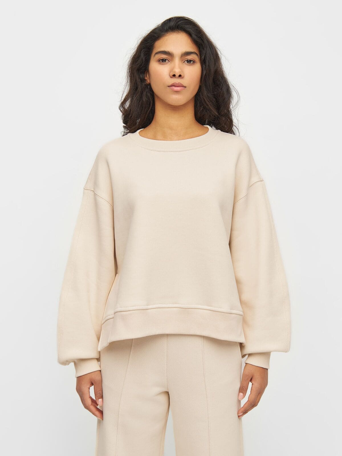 Sweater A-SHAPE - buttercream