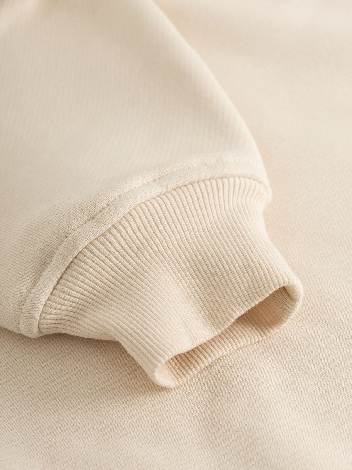 Sweater A-SHAPE - buttercream