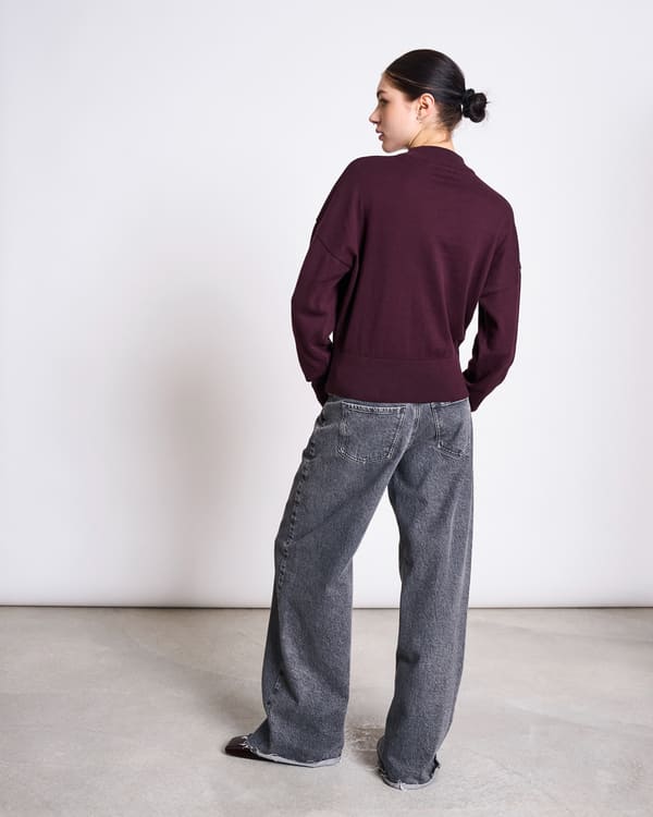 Jumper YIN cherry liquer