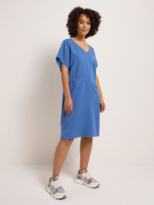 Kleid mit V-Ausschnitt - blue
