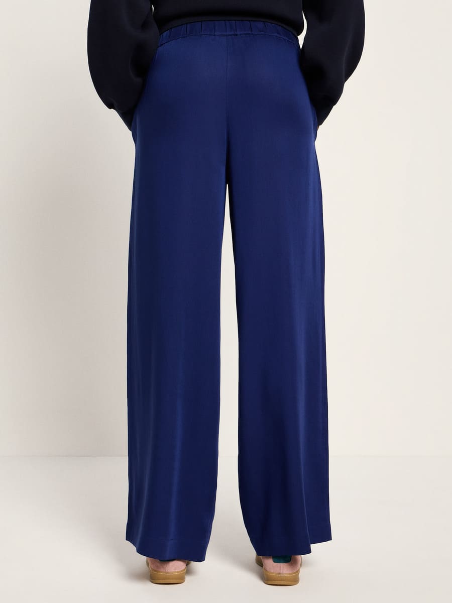 Hose- purple blue