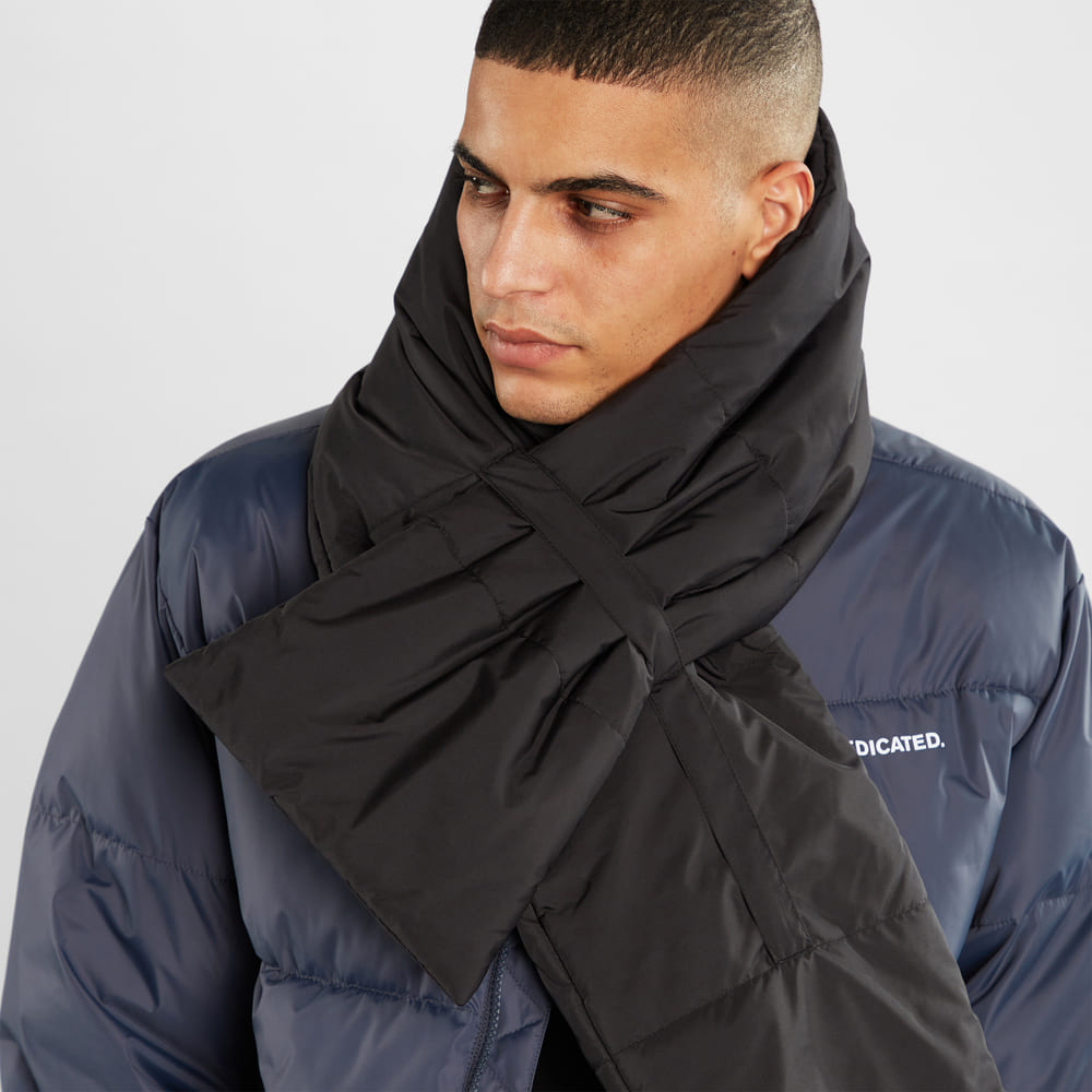 Puffer Scarf PAJALA black – deepmello