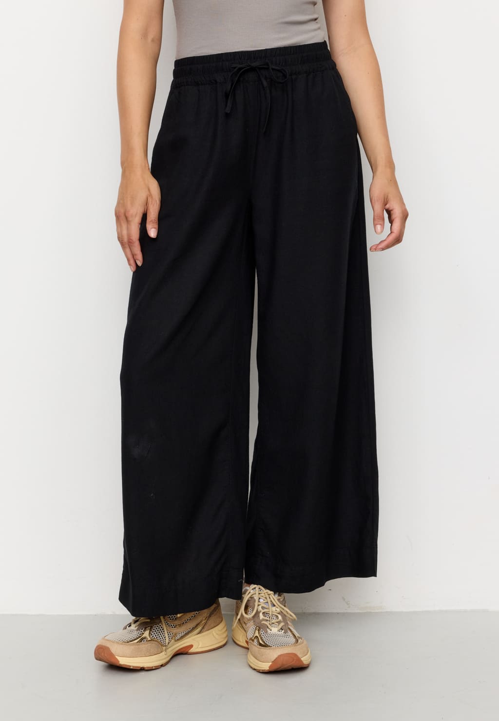Pants ALISMA - black