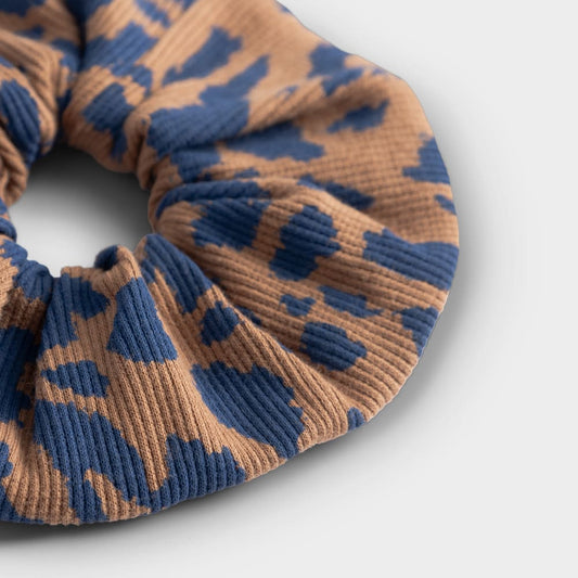 Scrunchie - leo brown