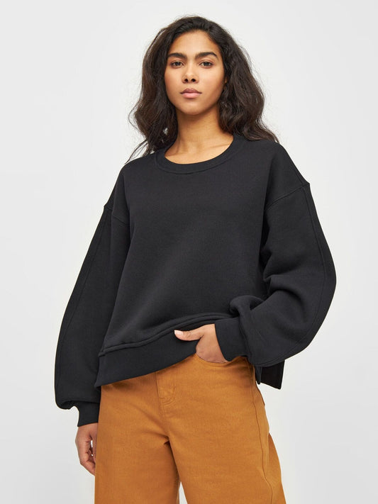 Sweater A-SHAPE - black